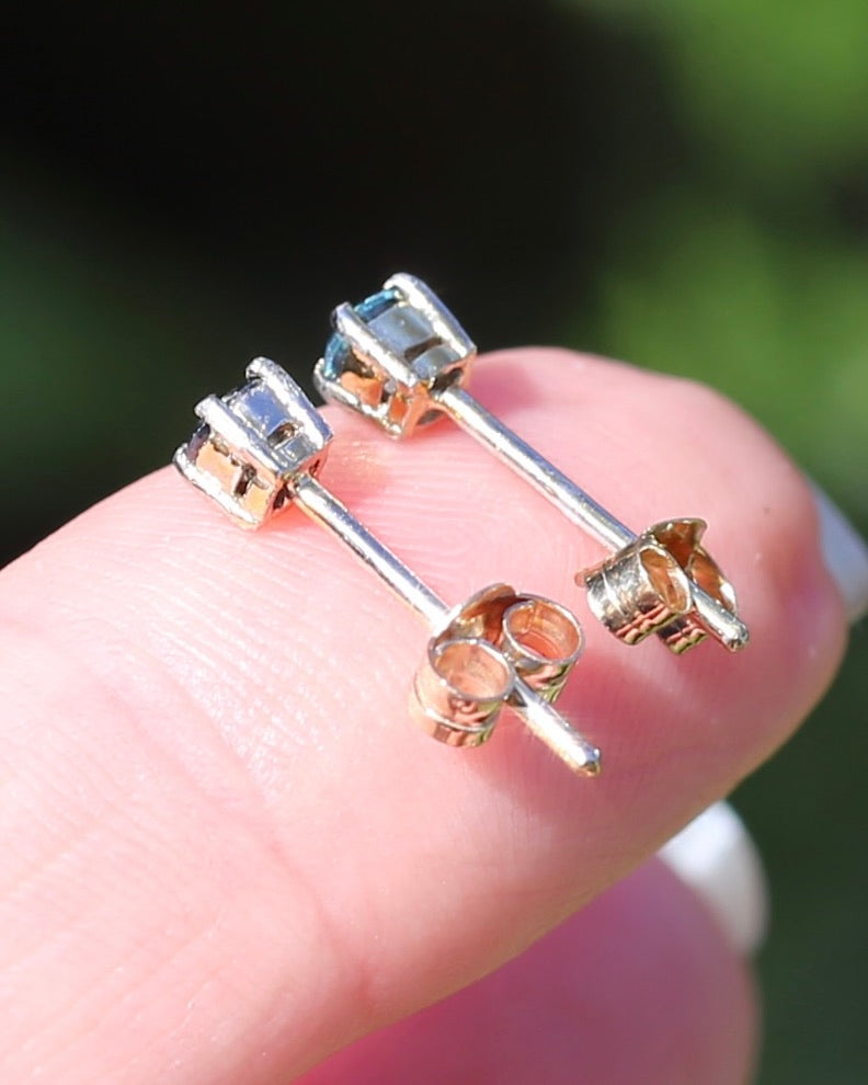 3.4mm 0.35ct combined Vibrant Blue Natural Spinel Studs, 9ct Yellow Gold, 0.64g