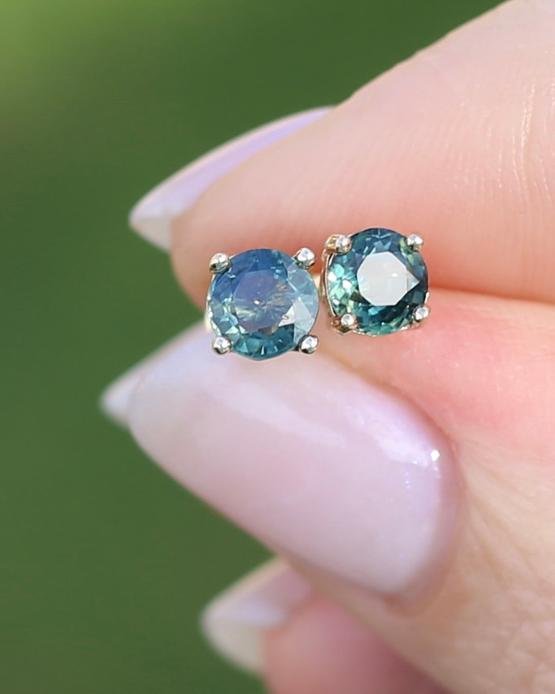 1.3ct Parti Sapphire Studs, 9ct Yellow Gold, 0.83g