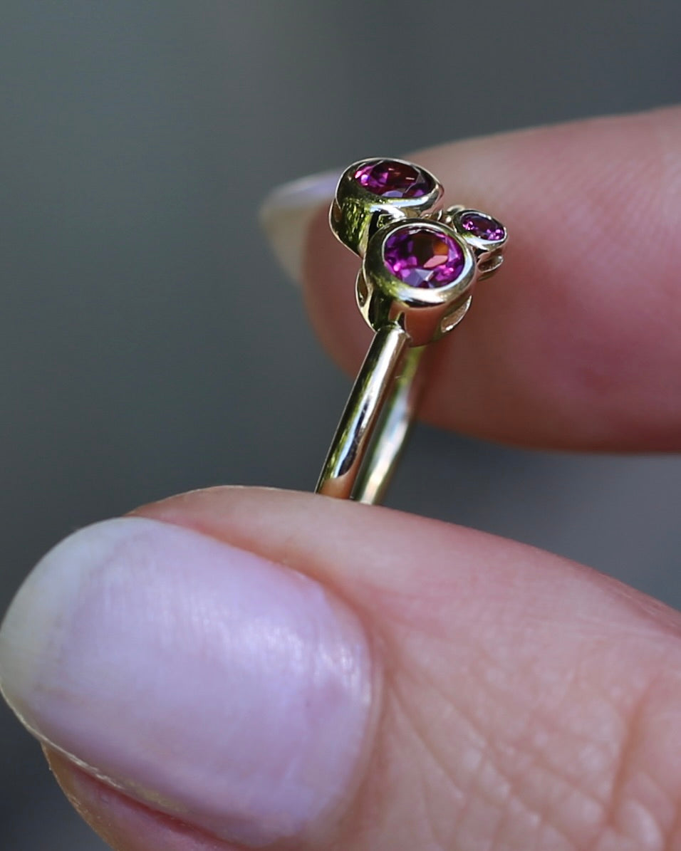 Rhodolite Garnet Three Stone Modern Bezel Set Bubble Trilogy, 9ct Yellow Gold, size O or 7.25, 1.75g