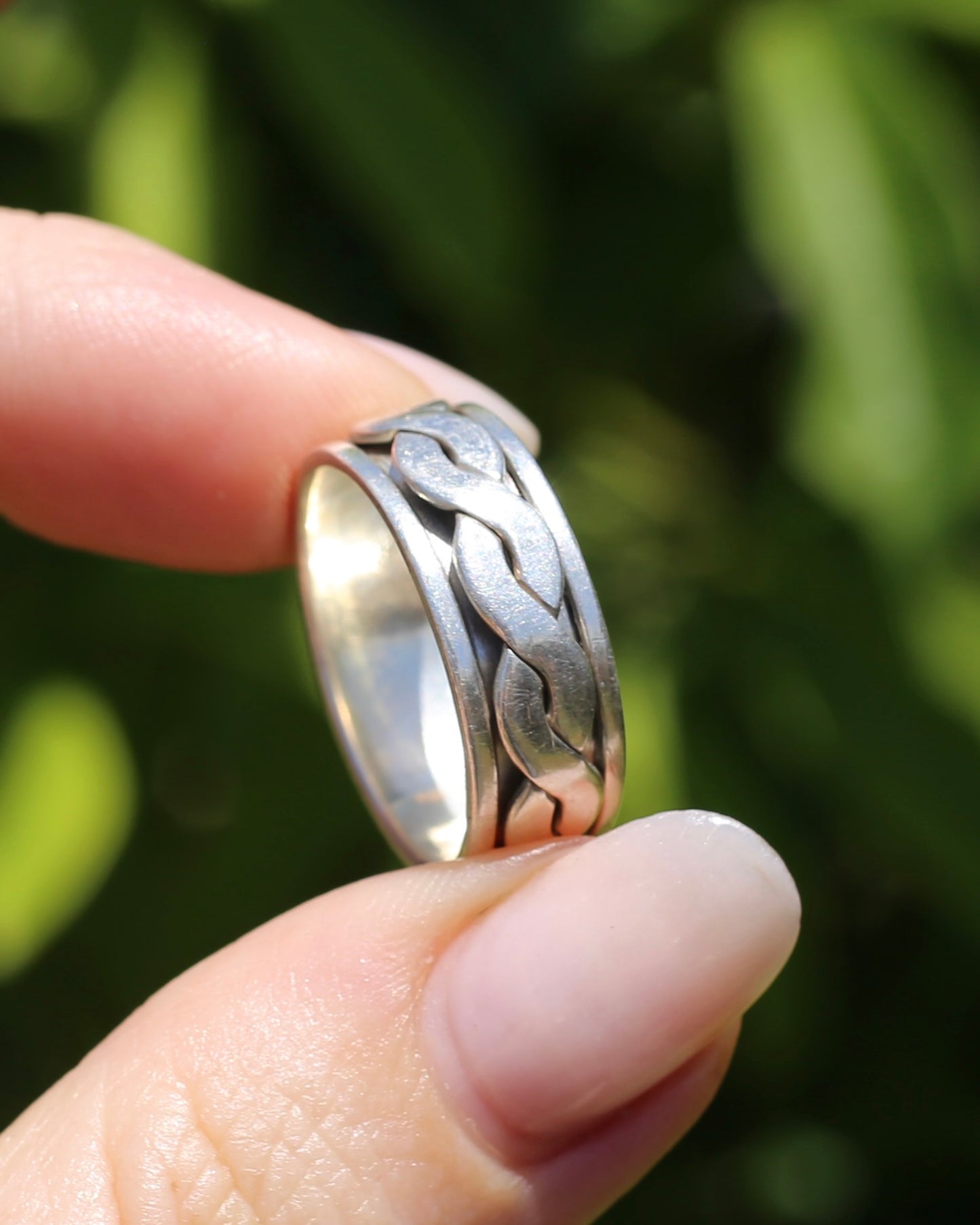Silver Spinner Ring, Sterling Silver, size U1/2 or 10.25 (fits likely a size smaller), 6.7g