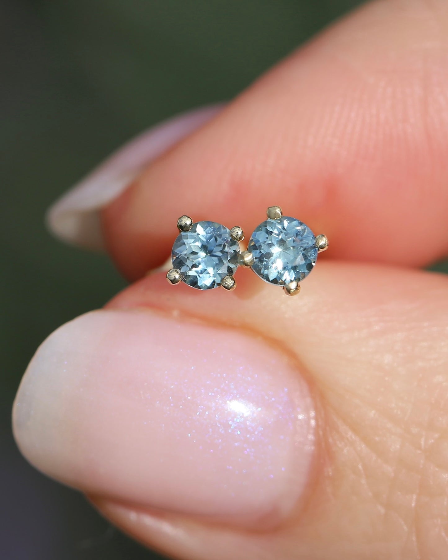 0.8ct Pale Blue Parti Sapphire Studs, 9ct Yellow Gold, 0.76g