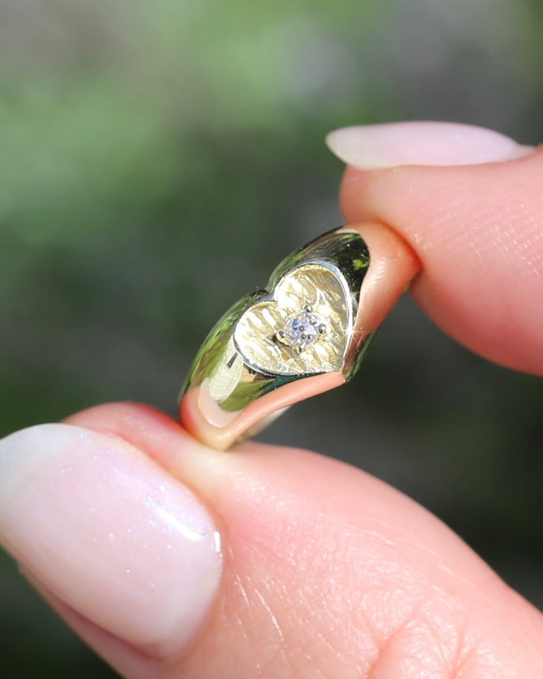 ON HOLD 1979 London Made Old Cut Diamond Heart Signet Ring, 9ct Yellow Gold, size J1/2 or 5, 2.48g