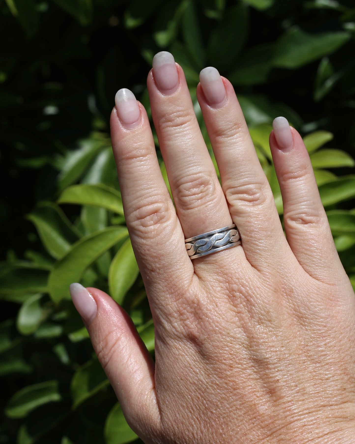 Silver Spinner Ring, Sterling Silver, size U1/2 or 10.25 (fits likely a size smaller), 6.7g