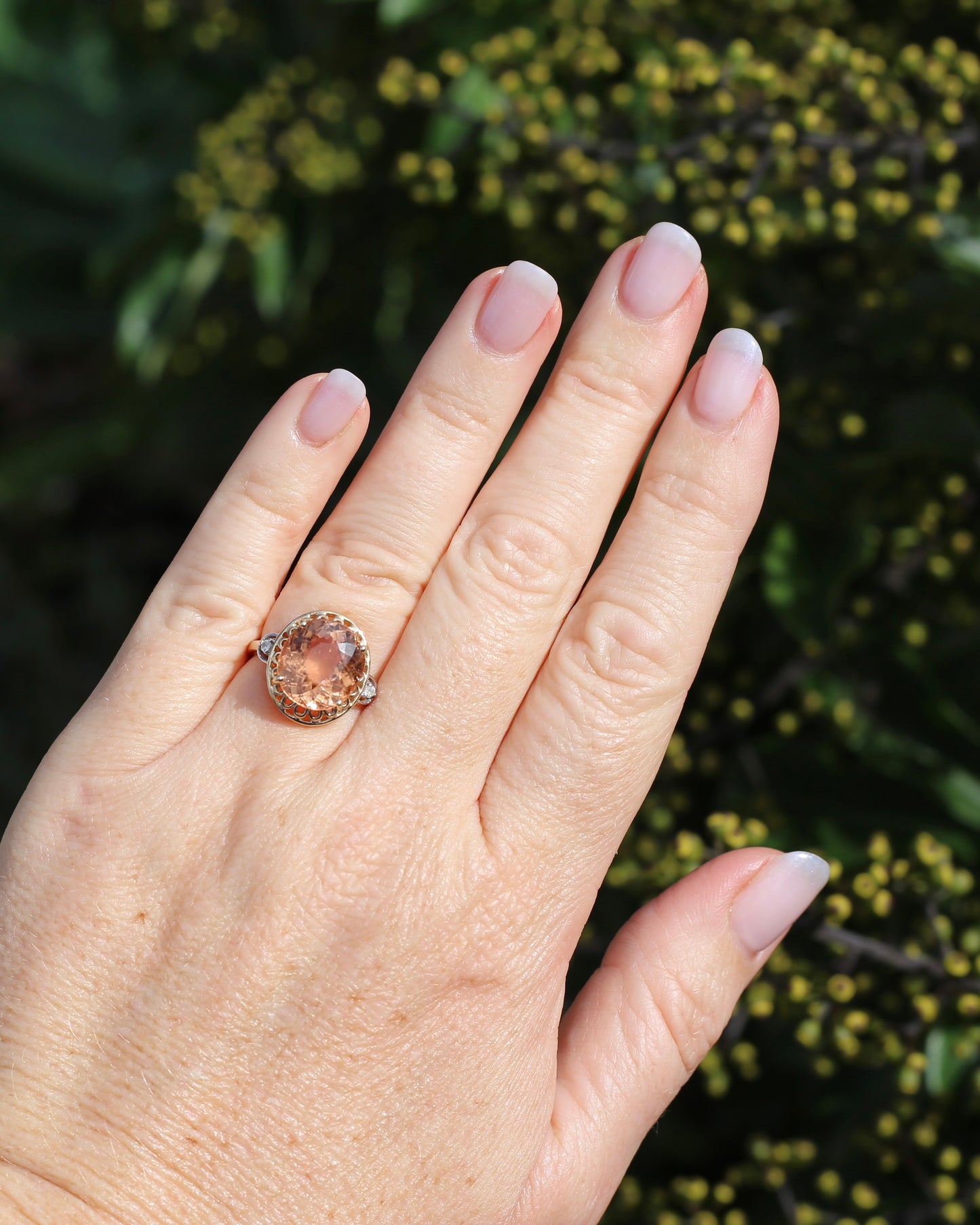 Oval Peach Tourmaline Ring, 9ct Yellow Gold, size N or 6.75, 3.95g, with valuation