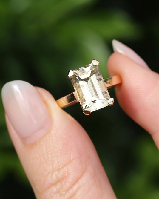 Vintage 1960 London Made Octagonal Step Cut Yellow Beryl Ring, 9ct Yellow Gold, size 7 or O, 4.18g