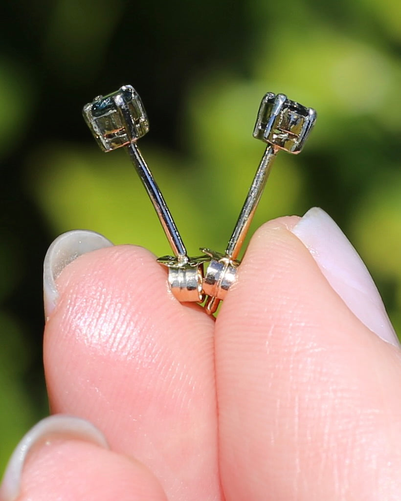 3.4mm 0.35ct combined Vibrant Blue Natural Spinel Studs, 9ct Yellow Gold, 0.64g