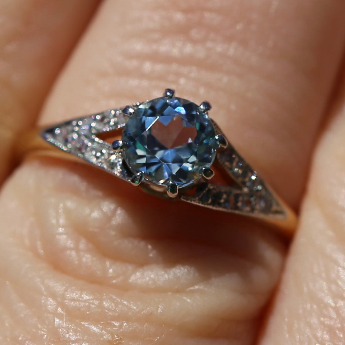 Pristine Early Australian 1930s Dunklings Blue Zircon & Diamond RIng, size L or just over 5.5