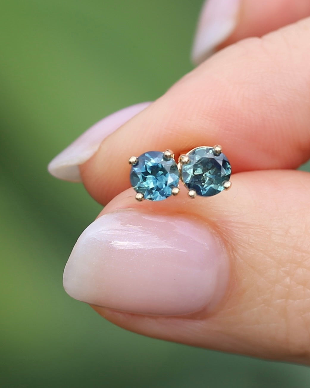1.2ct Parti Sapphire Studs, 9ct Yellow Gold, 0.76g