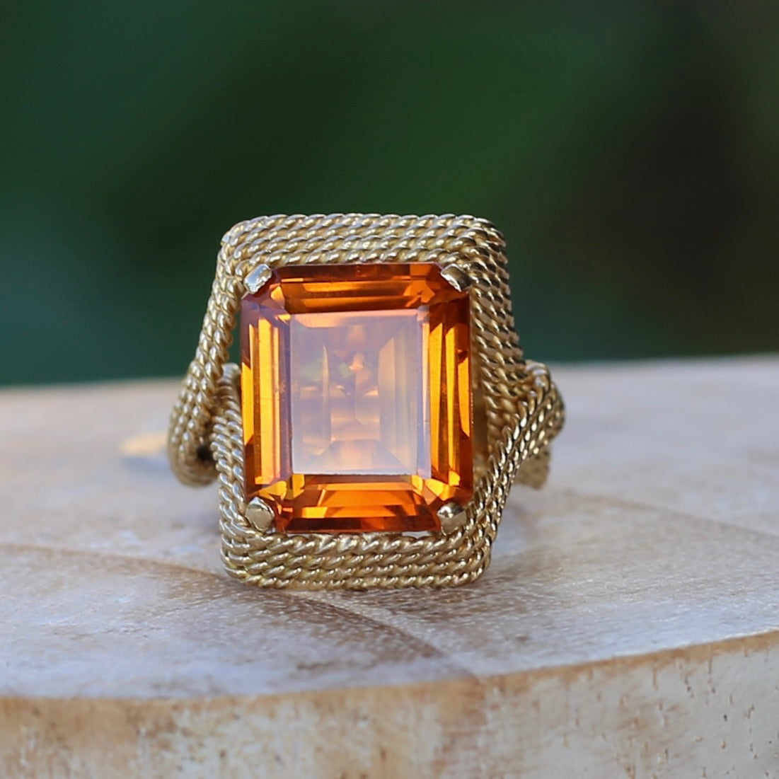 Italian Mid Centuty Chain Link 18ct Gold Cocktail Ring with Emerald Cut Orange Sapphire, 18ct Yellow Gold, size O or 7.25