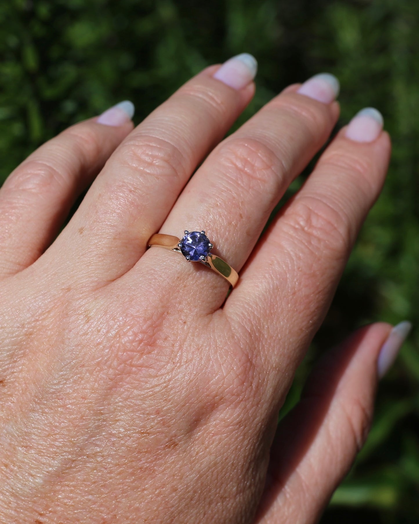 Hand Carved Australian Iolite Solitaire Ring, 9ct White and Yellow Gold, size S1/2 or 9.25, 3.03g