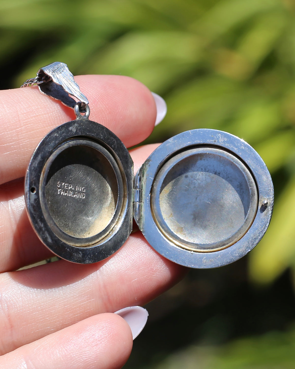 Vintage Hand Carved Round Locket, Thailand Sterling Silver, 11.59g, 33.4 x 30mm