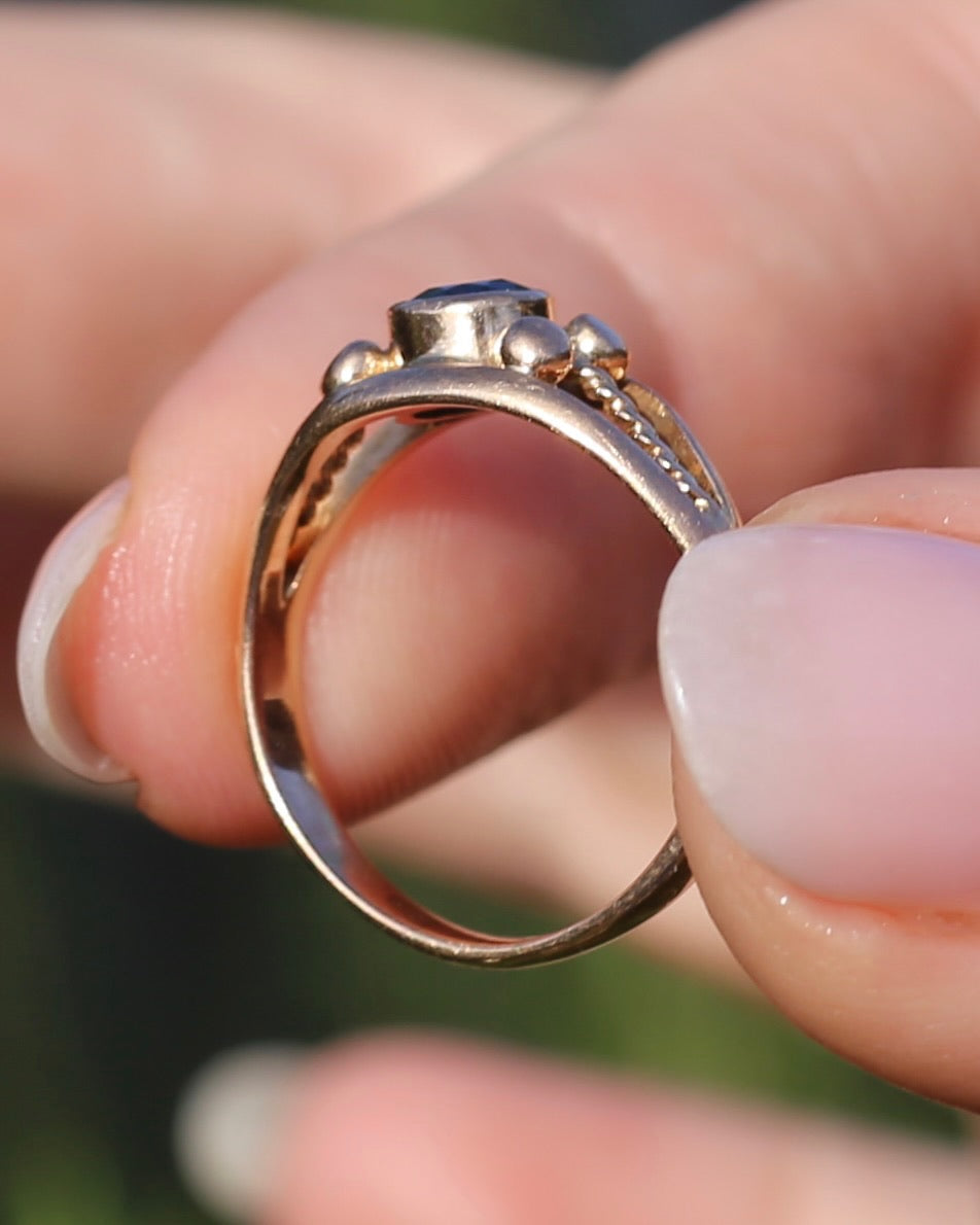 Bezel Set Blue Sapphire in Rose Gold Ring, 9ct Rose Gold, size K or 5.5, 2.30g