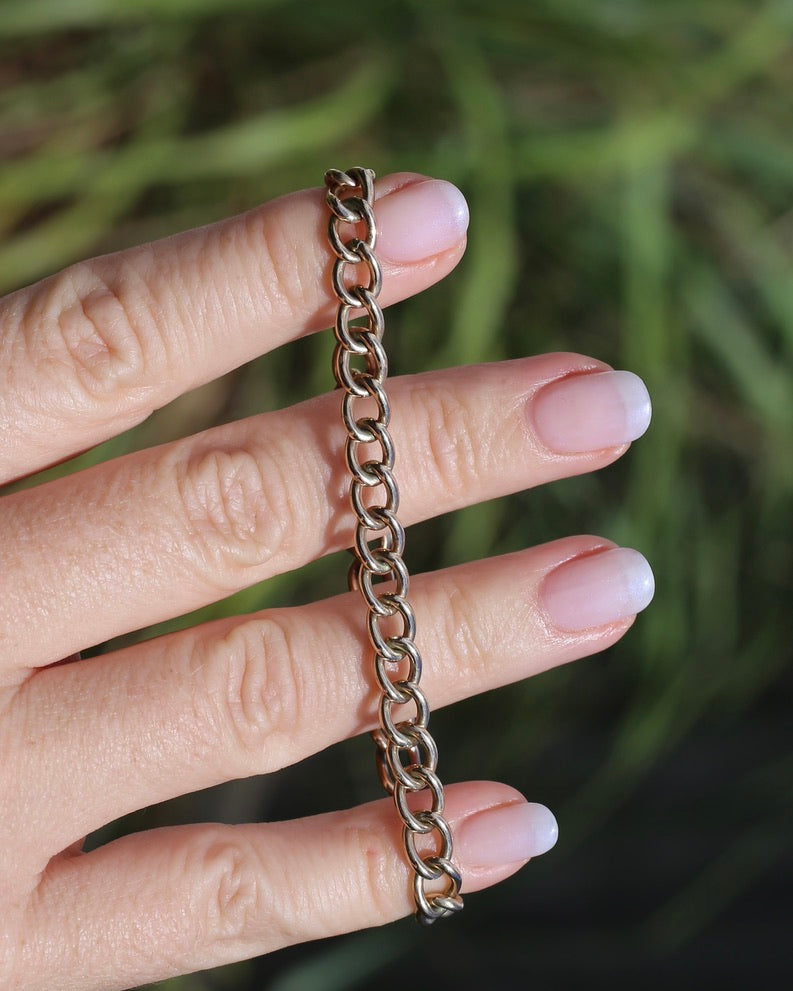 Vintage Australian Rodd and Co. Curb Bracelet with Safety Chain, 15.3g, 18.5cm or 7.25 inches