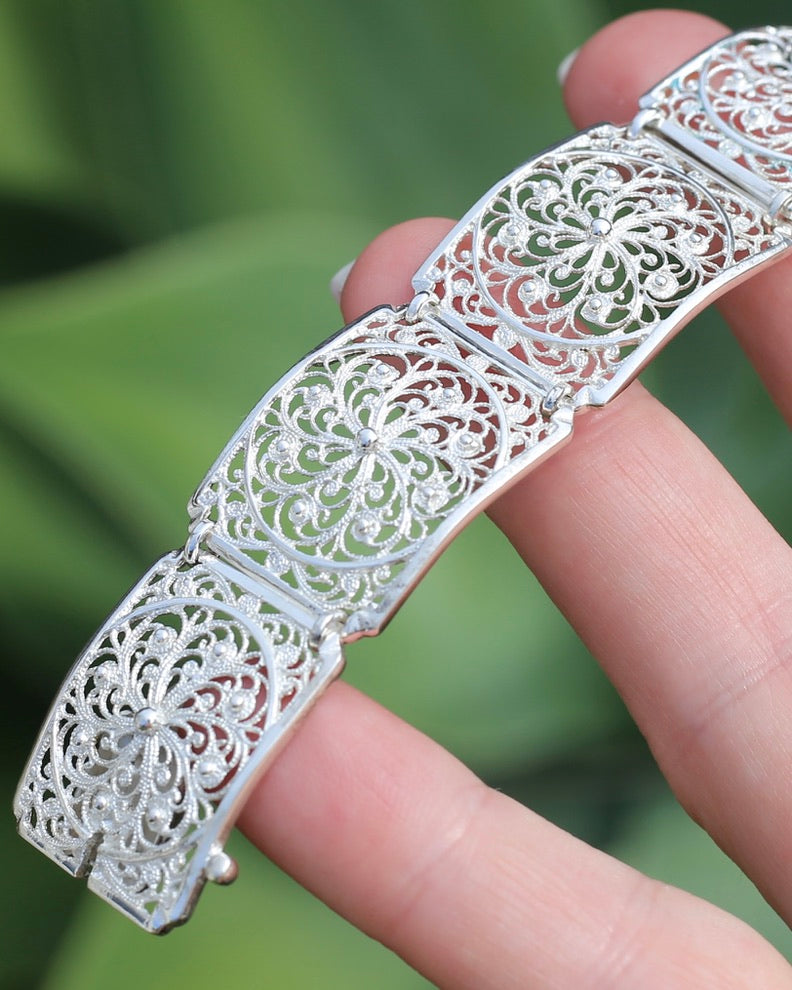 Vintage Filigree 835 Silver Bracelet with Safety Clasp, 835 European Silver, 20.75g, 7.5 inches or 19cm