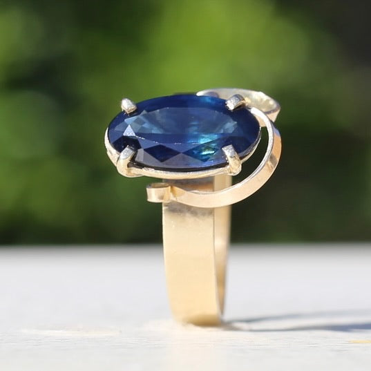 1980s 4ct Australian Parti Sapphire Retro Ring, 9ct Yellow Gold, size X or 11.5 (easily sizeable) with valuation