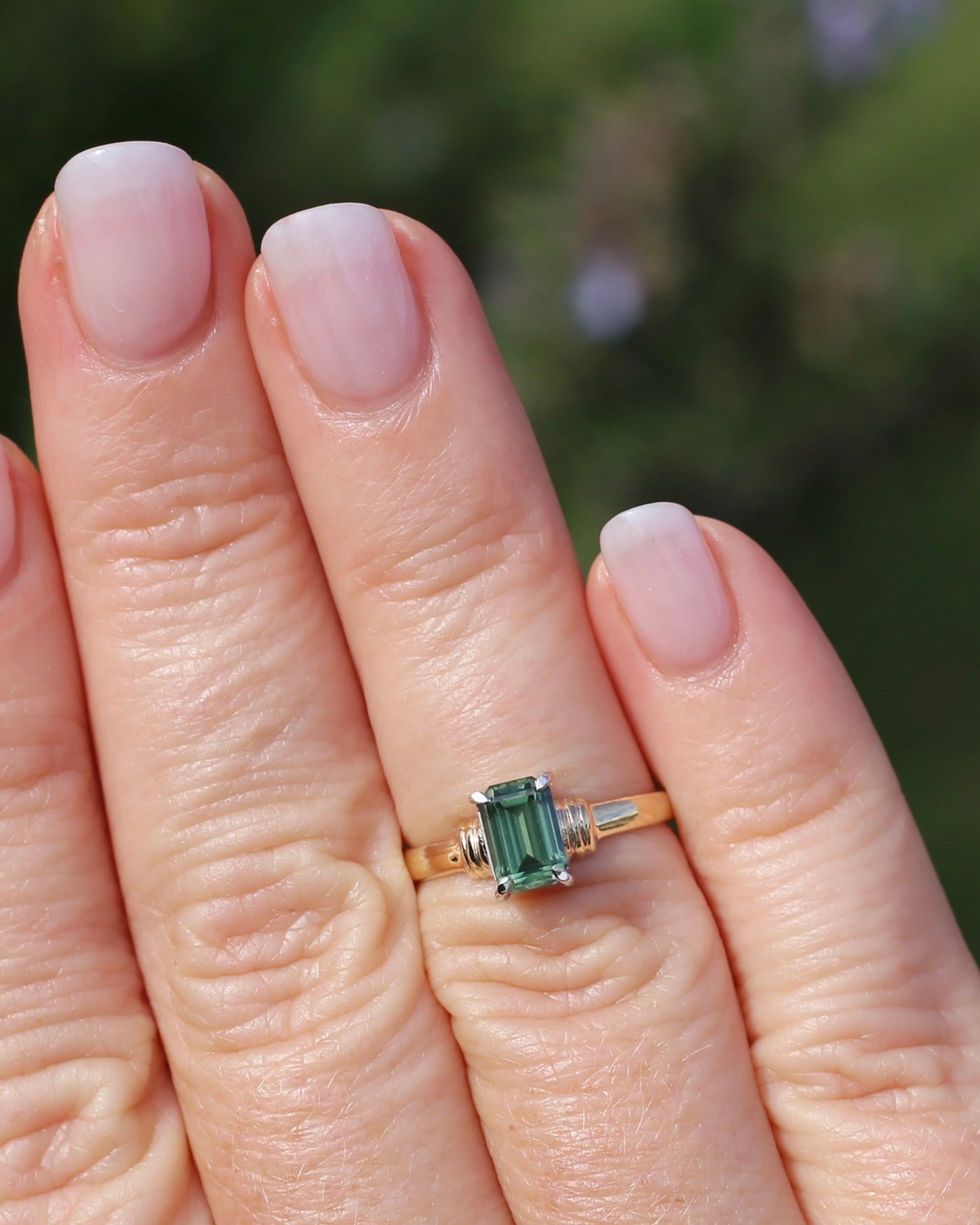 1.3ct Natural Green Emerald Cut Sapphire, 9ct White and Yellow Gold, size K1/2 or 5.5, 2.0g