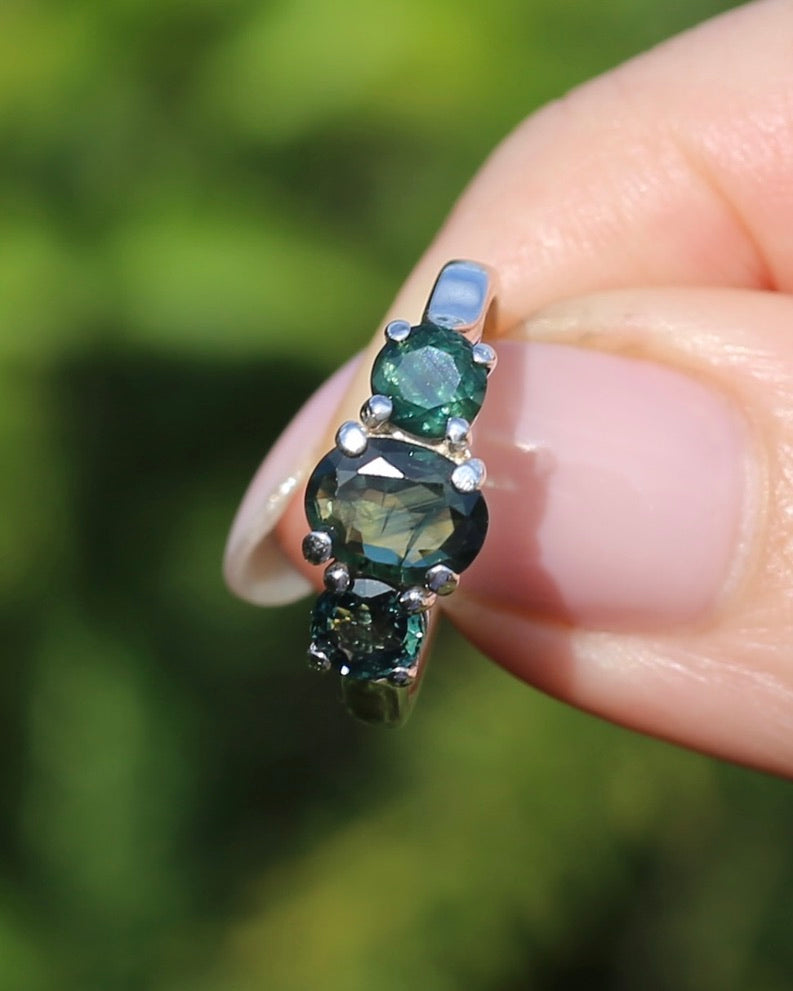 2.38ct Australian Sapphire Trilogy, Sterling Silver, size N1/2 or 7, 3.6g