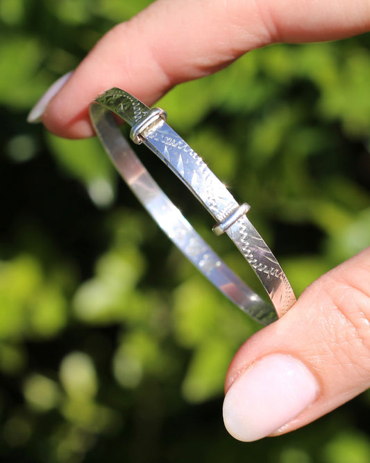 Vintage Child's Expandable Silver Bracelet. New Zealand Made, Sterling Silver - approx birth to 6