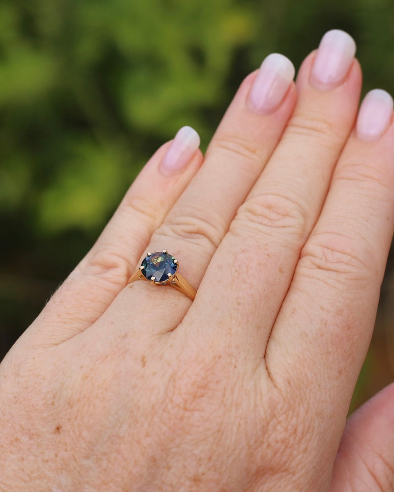 Vintage 2.44ct Blue Parti Ring, 14ct Yellow Gold, size O or 7.25, 2.49g with valuation