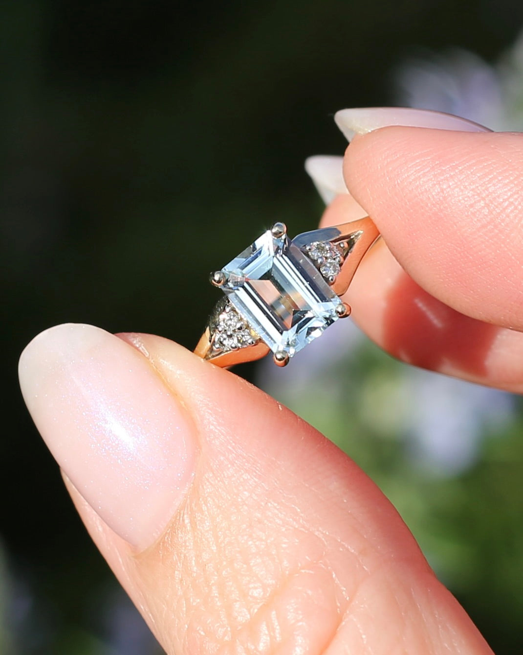 1.4ct Emerald Cut Aquamarine with Natural Diamond Set Split Shoulders, 9ct Yellow Gold, size 8 or Q, 2.31g