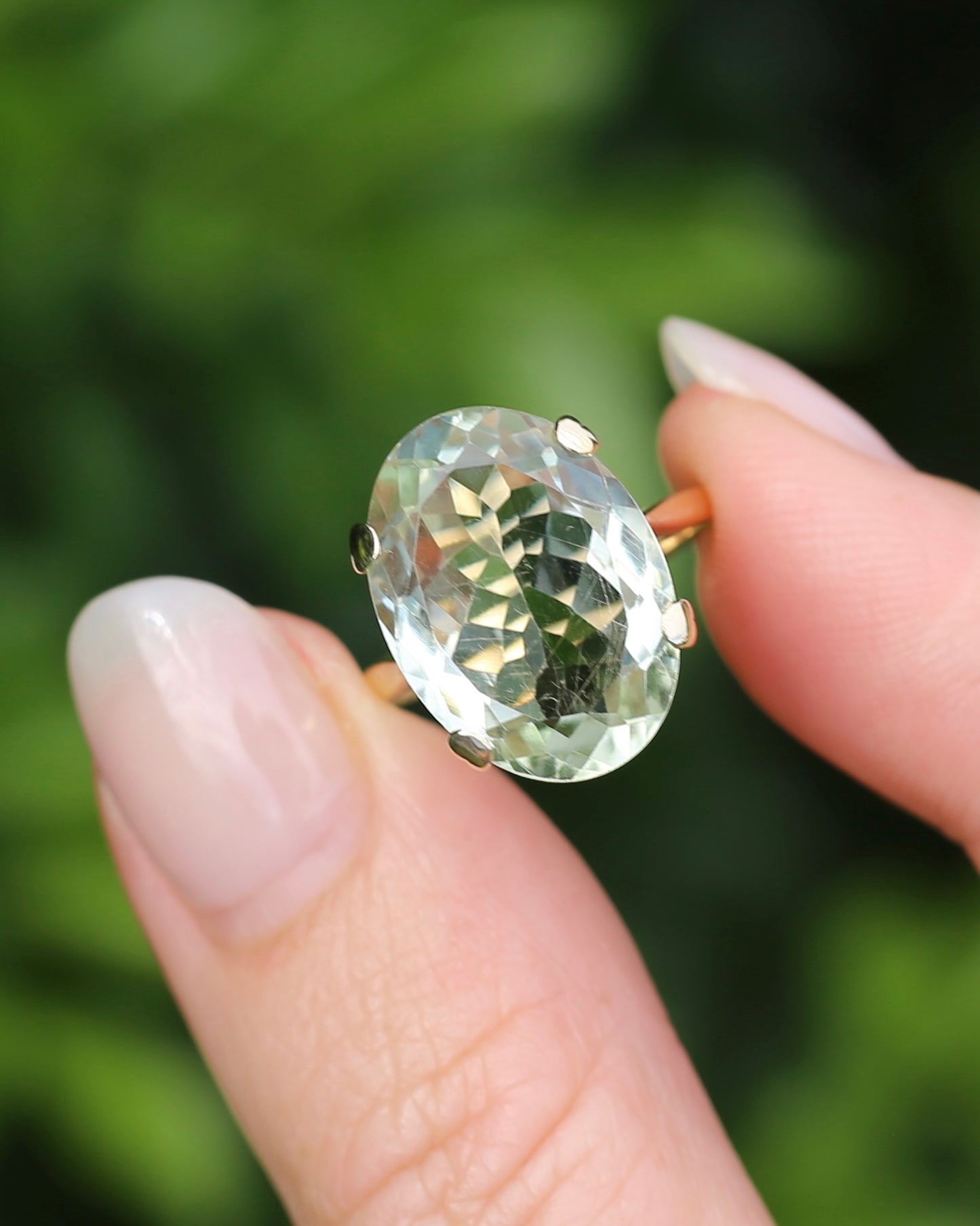 Vintage 10.5ct Oval Prasiolite or Green Amethyst Ring, 9ct Yellow Gold, size N1/2 or 7, 4.60g