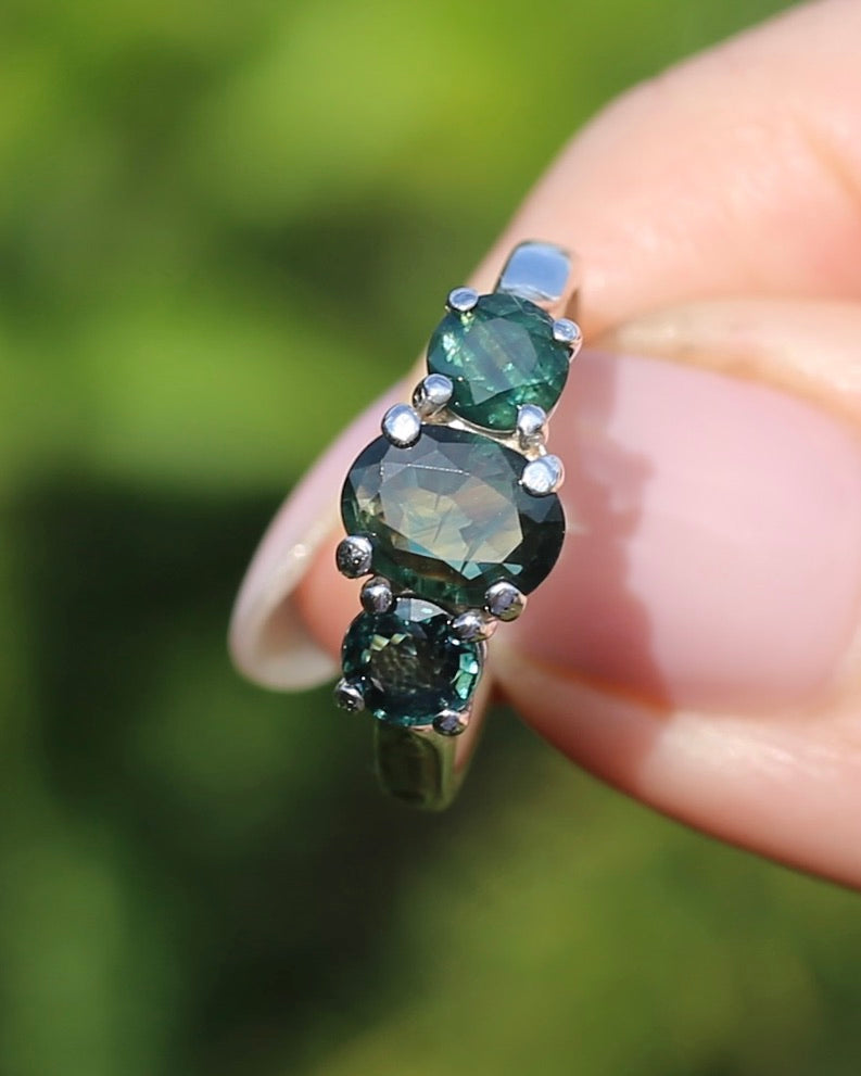2.38ct Australian Sapphire Trilogy, Sterling Silver, size N1/2 or 7, 3.6g