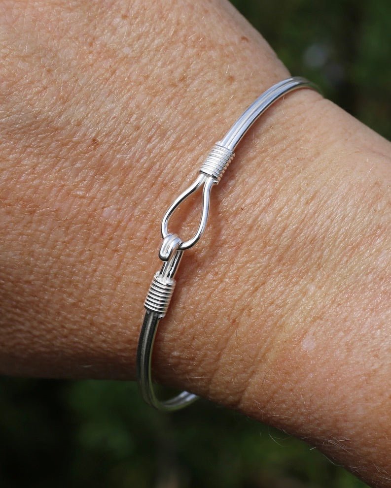 Silver Knot Link Double Wire Hook Bangle, Sterling Silver, 8.13g
