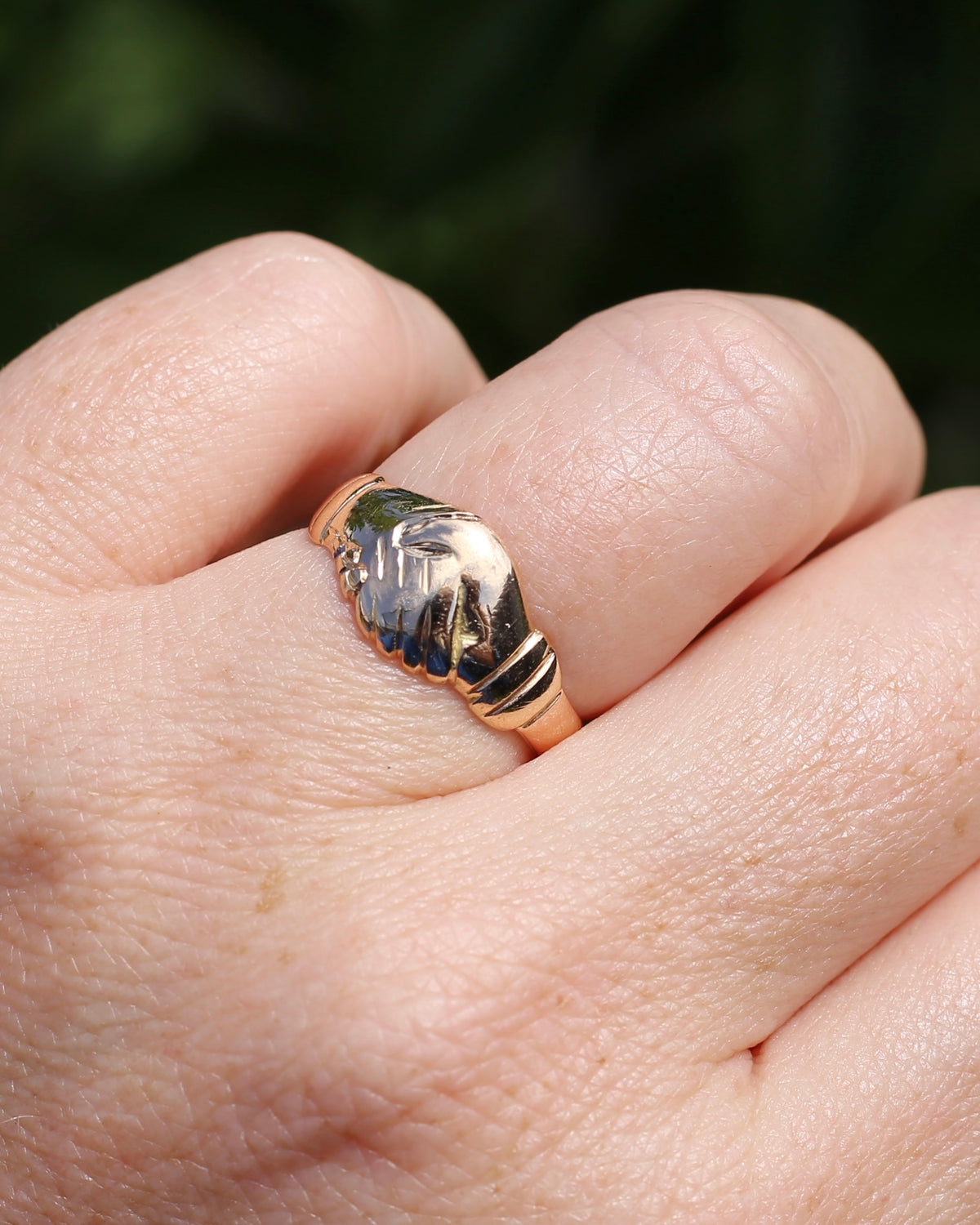 Vintique 15ct Fede Ring, 15ct Yellow Gold, size 7.5 or just over O1/2, 4.24g