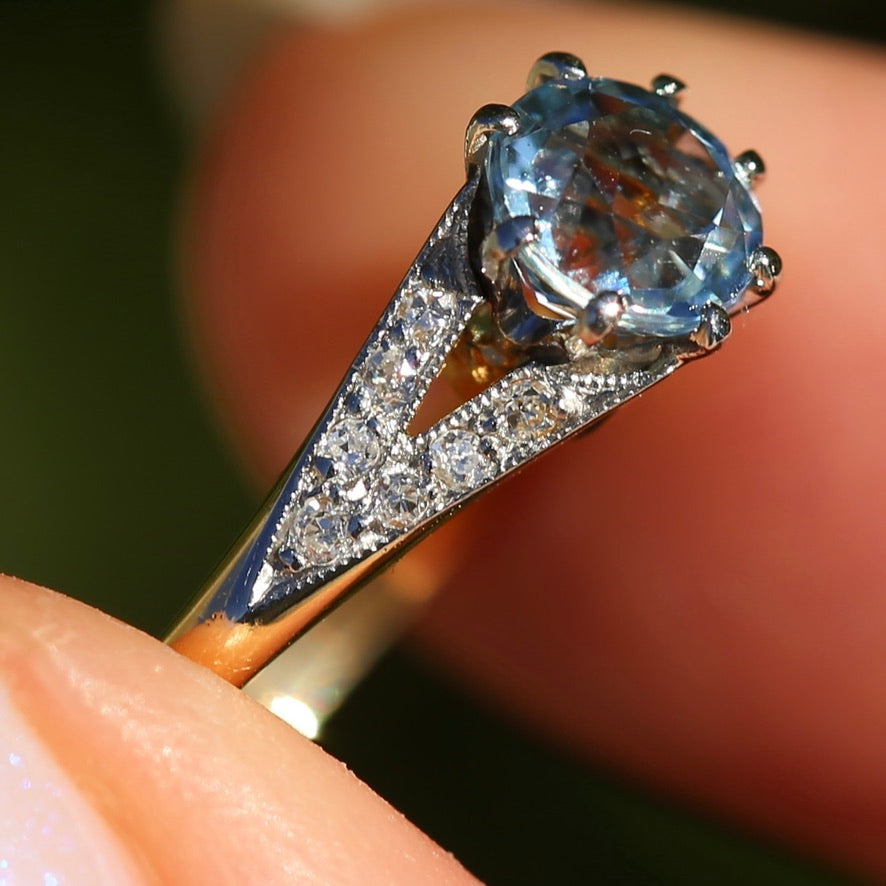 Pristine Early Australian 1930s Dunklings Blue Zircon & Diamond RIng, size L or just over 5.5