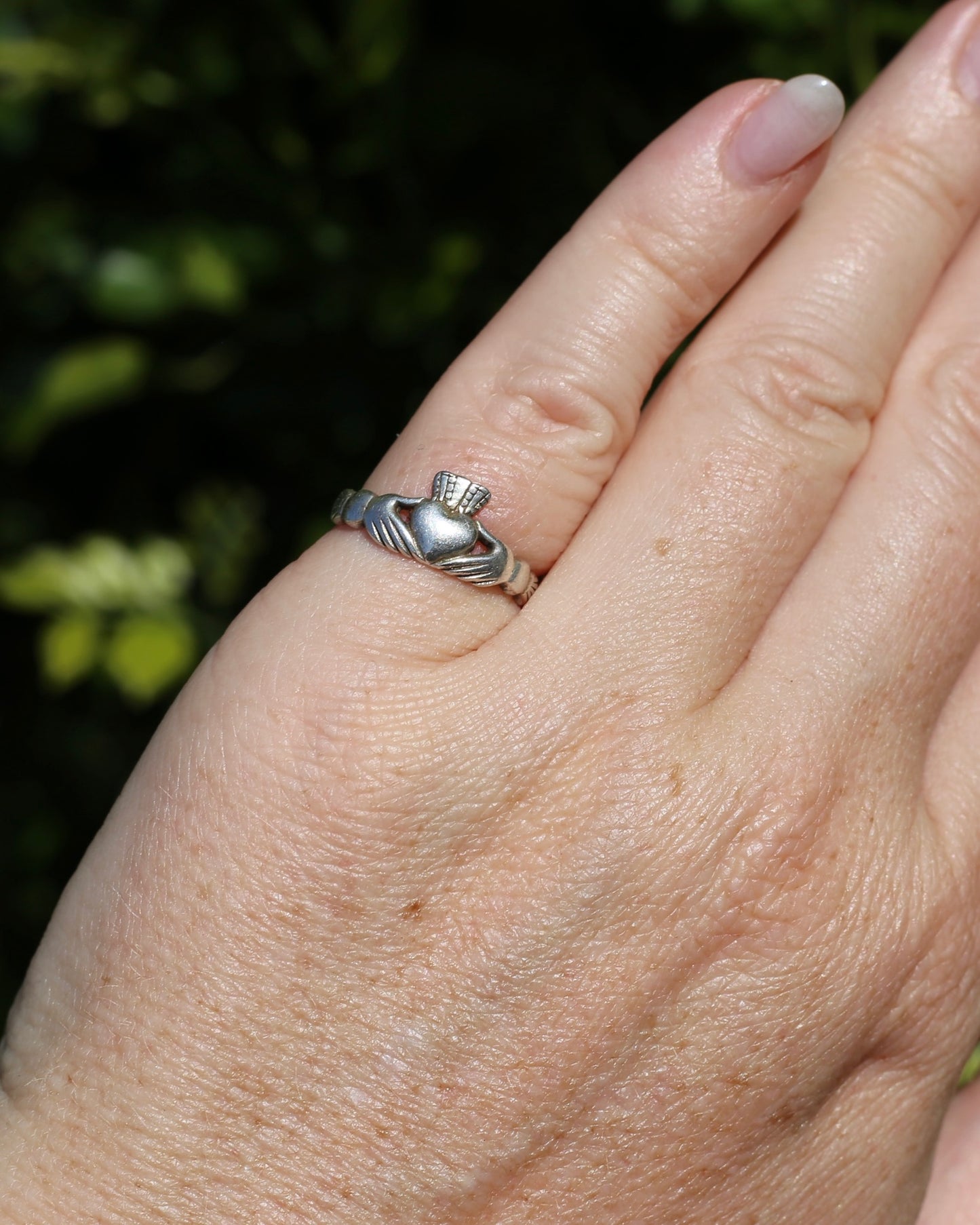 Irish Silver Claddagh Ring, 1.9g size L1/2 or 6
