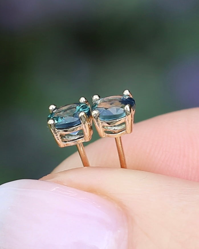 1.2ct Parti Sapphire Studs, 9ct Yellow Gold, 0.76g