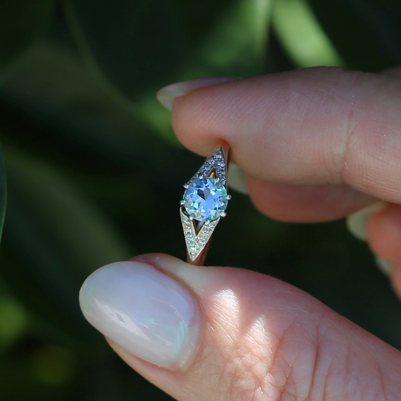 Pristine Early Australian 1930s Dunklings Blue Zircon & Diamond RIng, size L or just over 5.5