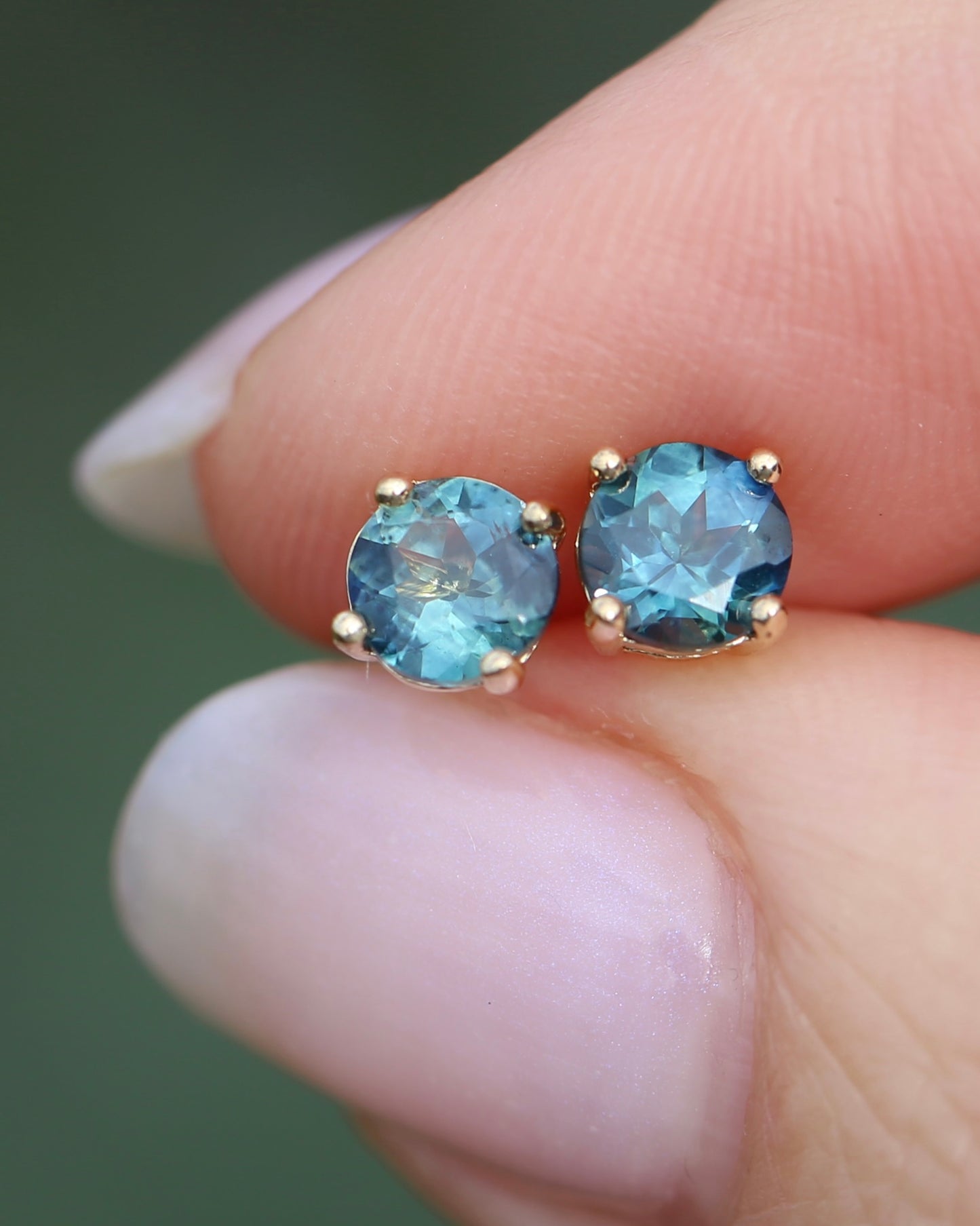 1.2ct Parti Sapphire Studs, 9ct Yellow Gold, 0.76g