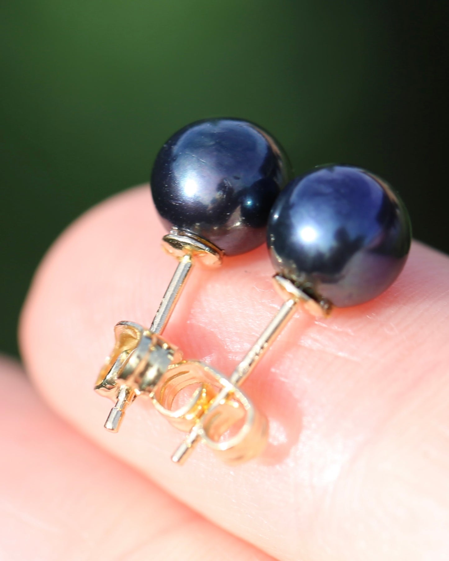 7mm Dyed Freshwater Pearl Studs, 14ct Yellow Gold, 1.38g