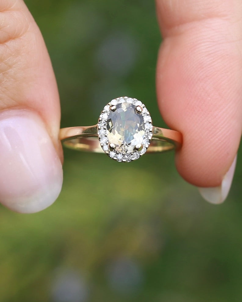1.2ct Unheated Natural Golden Tanzanite in Diamond Halo, 10ct Yellow Gold, size O1/2 or just over 7.25, 3.0g