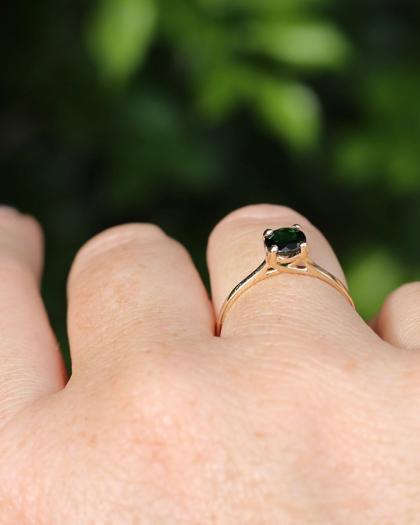 0.72ct Natural Dark Green Tsavorite Garnet, 10ct Yellow Gold, size P or 7.75, 1.53g