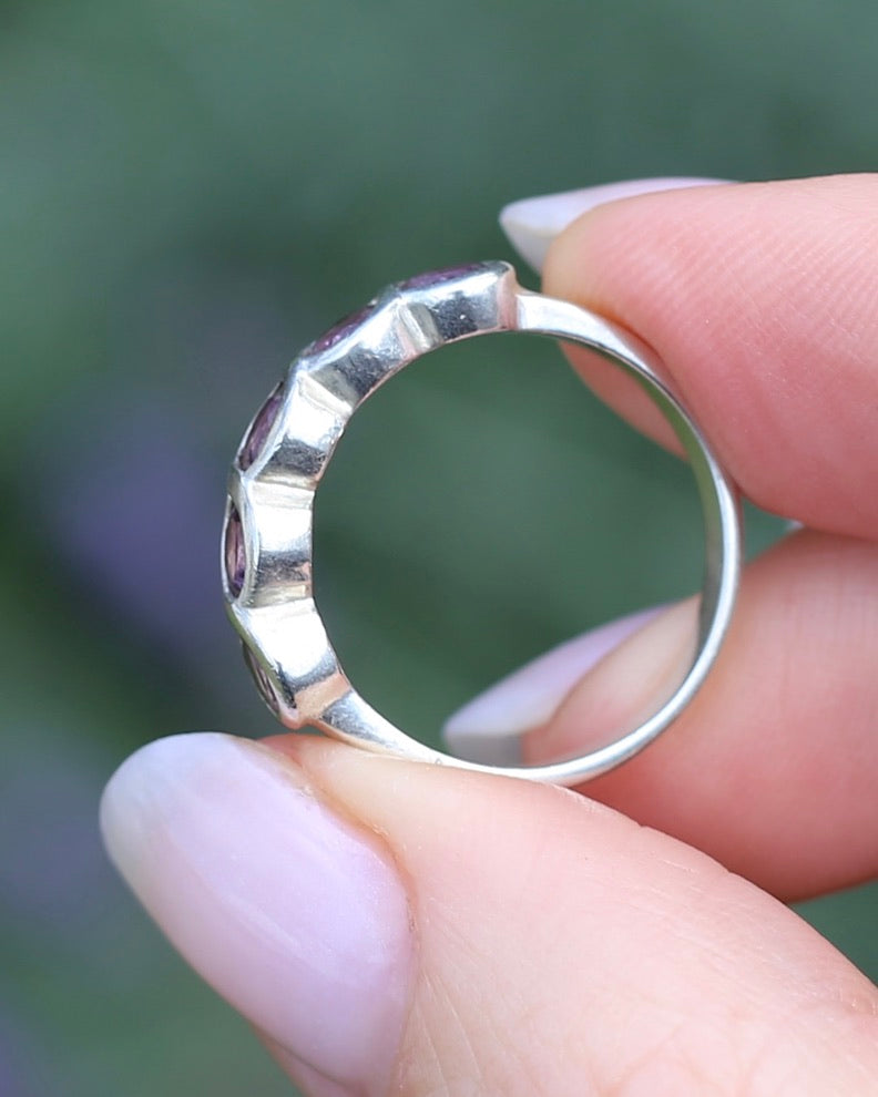 Five Stone Bezel Set Amethyst Silver Ring, Sterling Silver, size O or 7.25, 3.41g