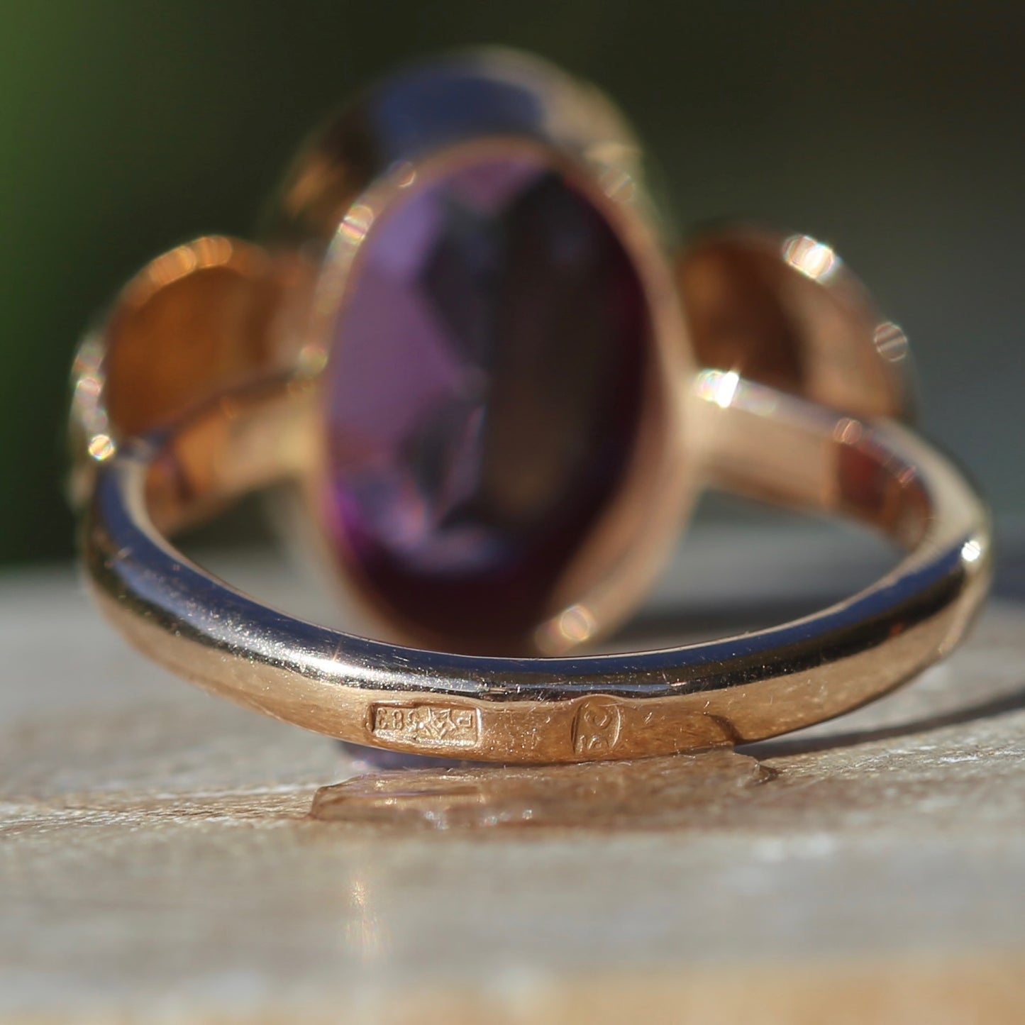 7ct Colour Change Sapphire Russian Cocktail Ring 1960s-1970s, 14ct Rose Gold, size Q or 8.25