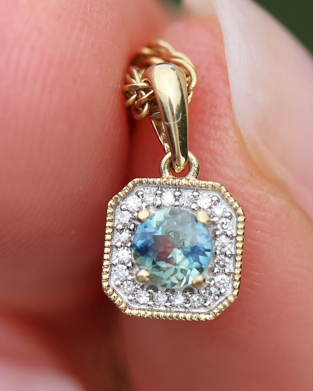 4mm Parti and Diamond Pendant, 9ct Yellow and White Gold, 0.52g