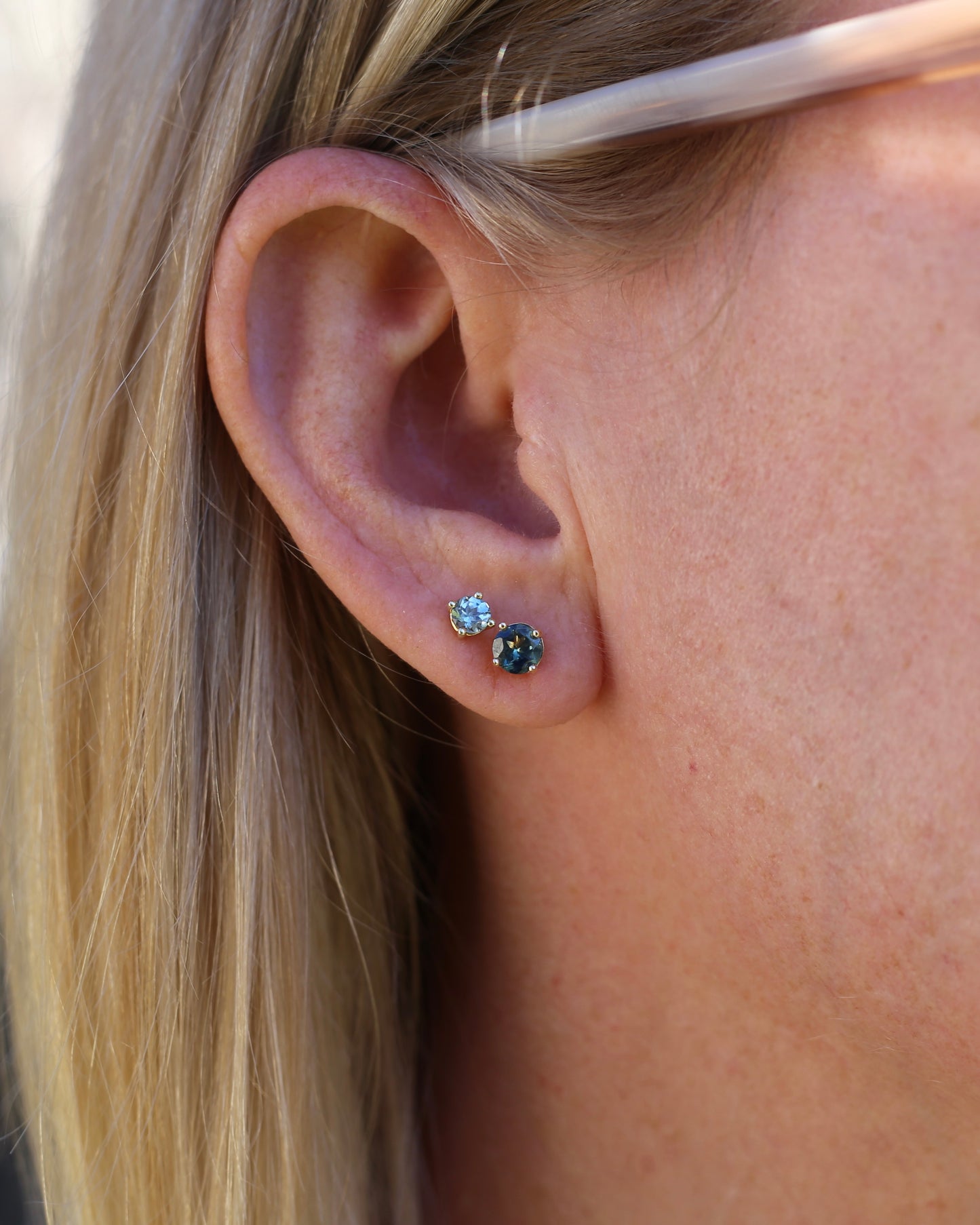 1.2ct Parti Sapphire Studs, 9ct Yellow Gold, 0.76g