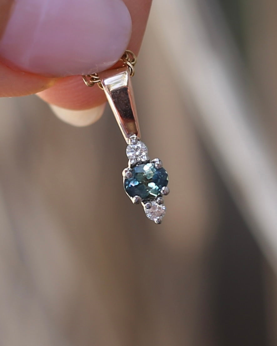 Vintage 0.55ct Parti Sapphire and 0.11ct Diamond Trilogy Pendant, 1.00g
