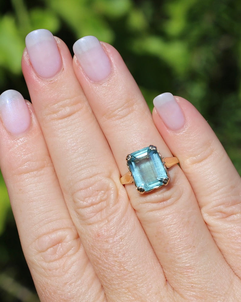 Second Glance - Natural 4.3ct Emerald Cut Aquamarine in Vintage 1963 London Made Ring, 9ct Yellow Gold, size K1/2 or 5.5, 3.04g