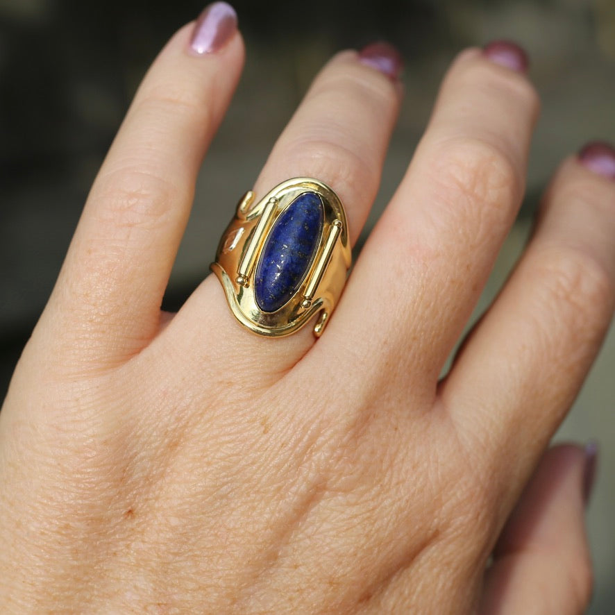 18ct Gold and Lapis Lazuli Cabochon Cuff Ring, size O but sizeable