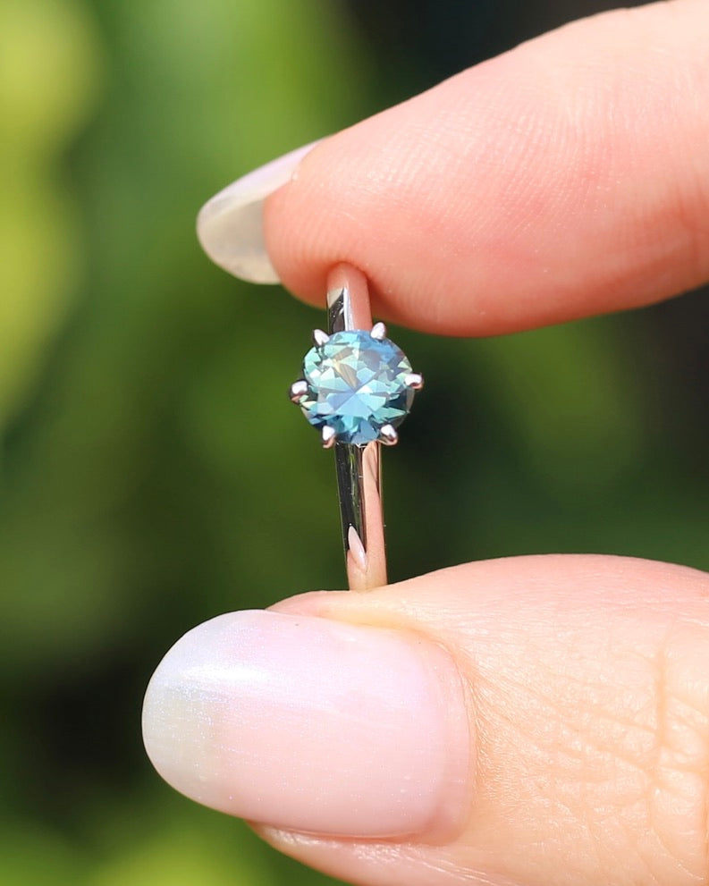1.19ct Parti Sapphire Solitaire, 6 claw 14ct White Gold, size L1/2 or 6, 2.26g, with valuation