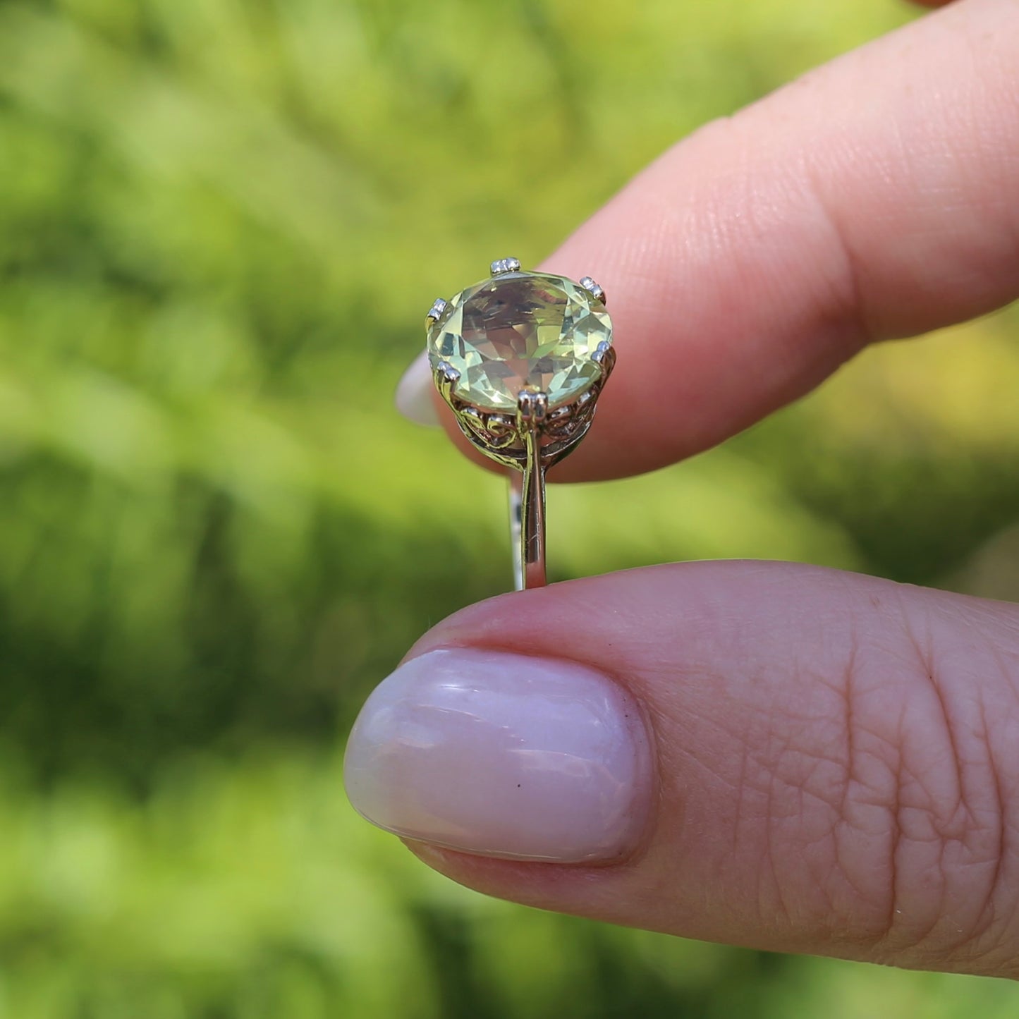 3.63ct Lemon Quartz in 6 Double Claw Basket, 9ct Yellow Gold, size L or 5.75