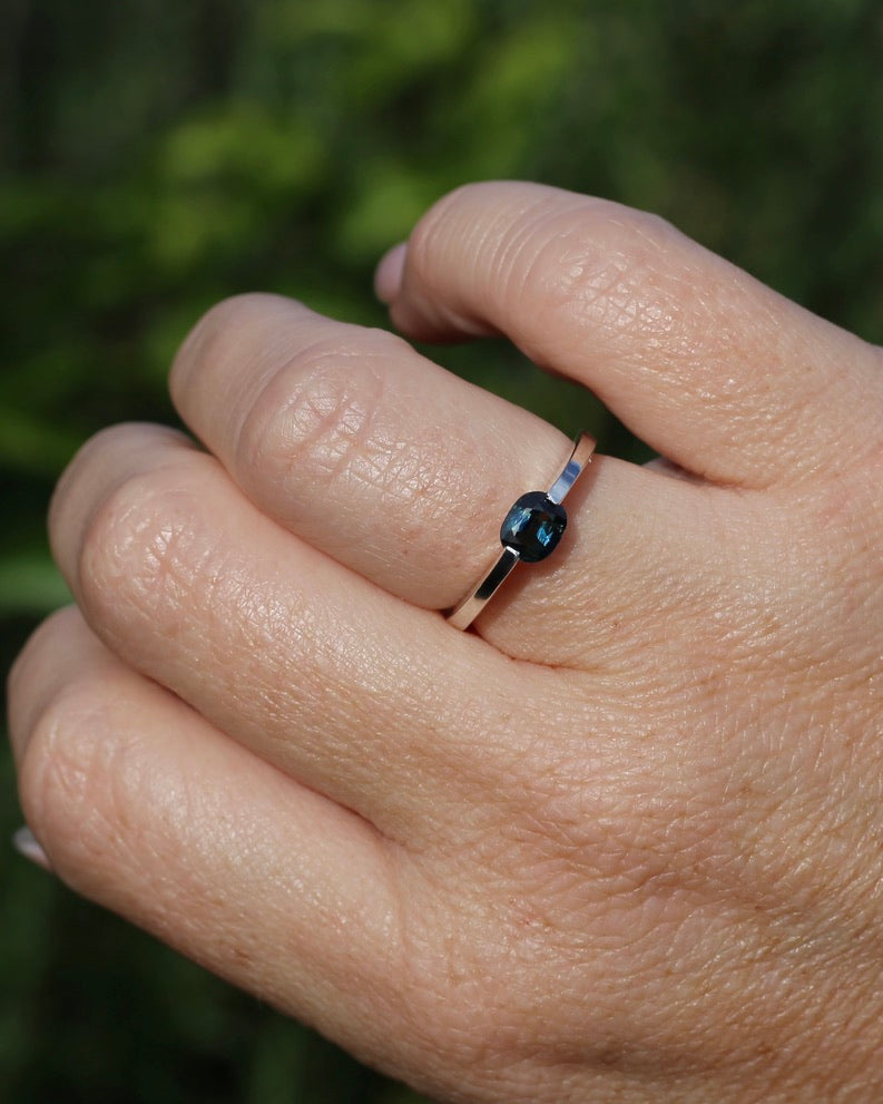 Australian Parti Sapphire Ring in Silver, size P or 7.75, 2.7g