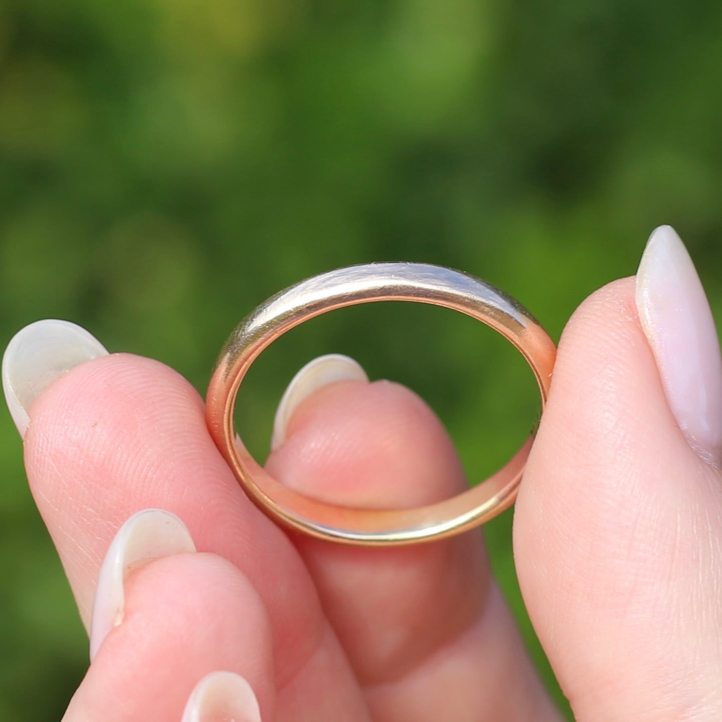 Early Australian 15ct Vintique Wedding Band, 15ct Old Gold, size Z or 12.5