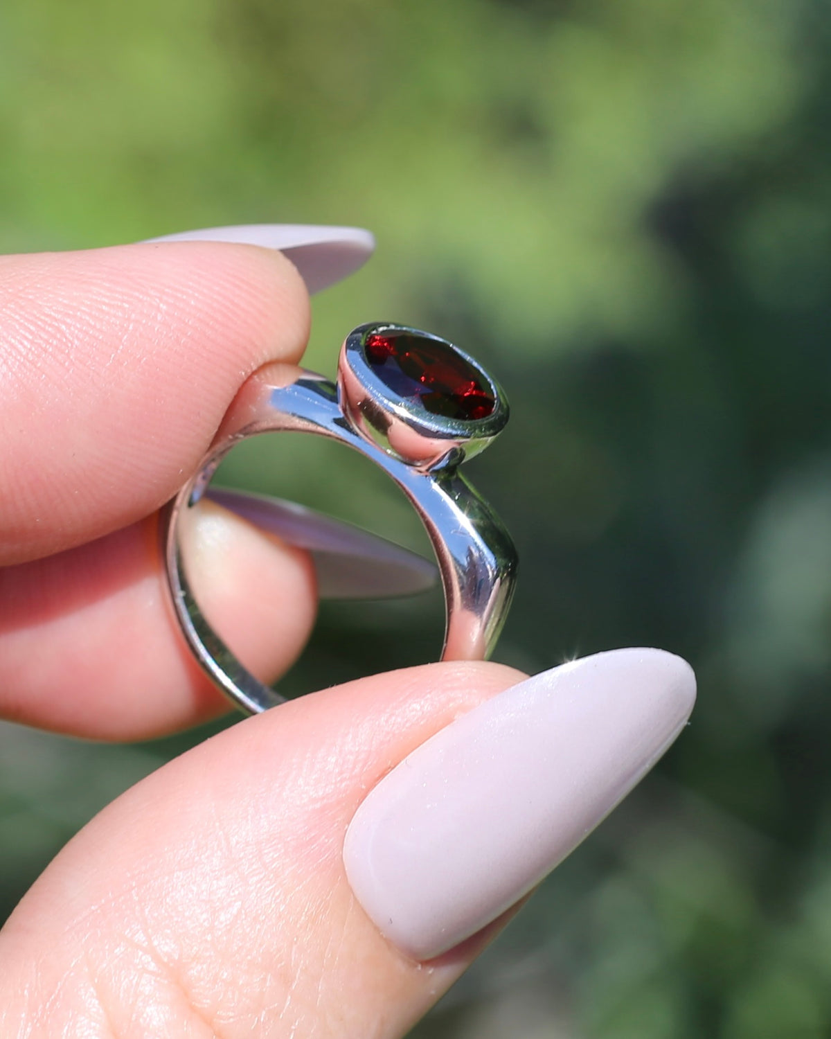 9mm Round Garnet in Bezel Set Silver Ring, Sterling Silver, size 7 or just over N1/2, 4.16g