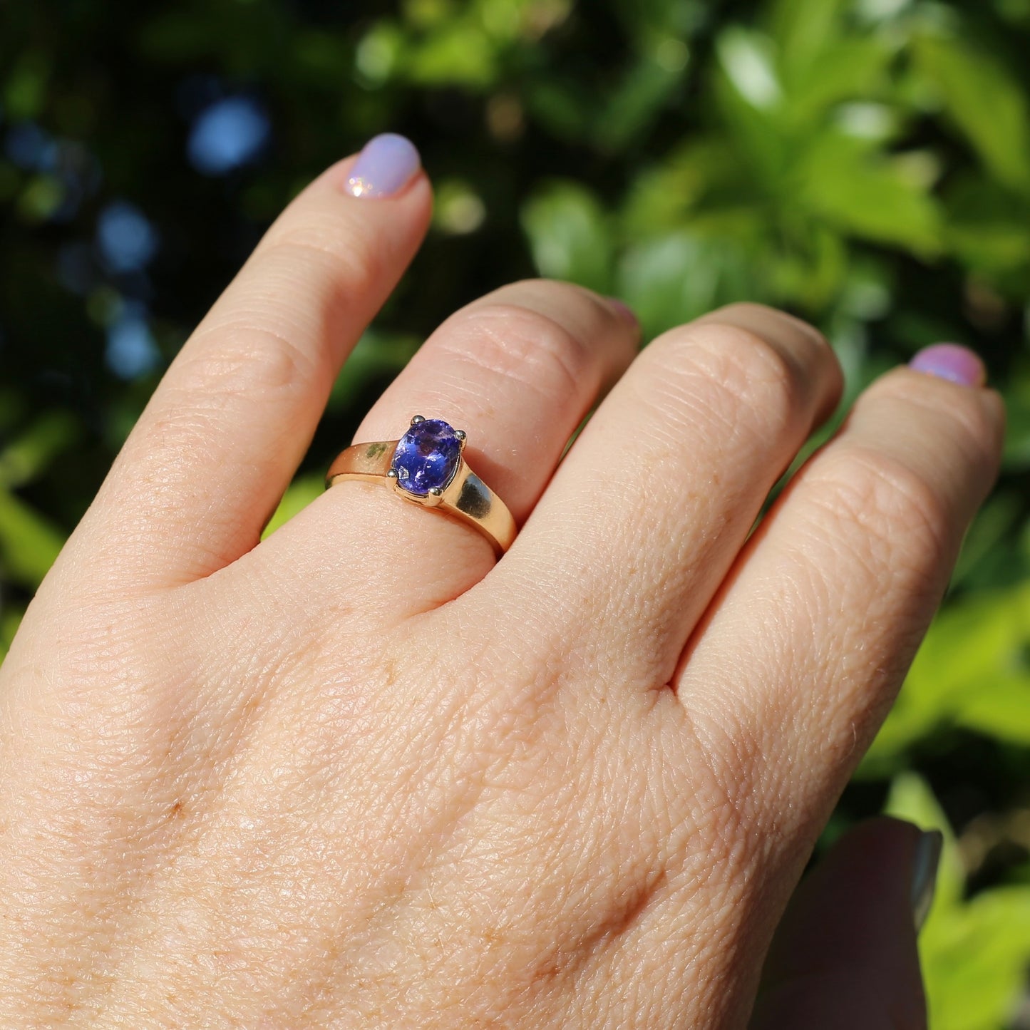 1.25ct Oval Tanzanite Ring, 14ct Yellow Gold, size N or just over 6.5