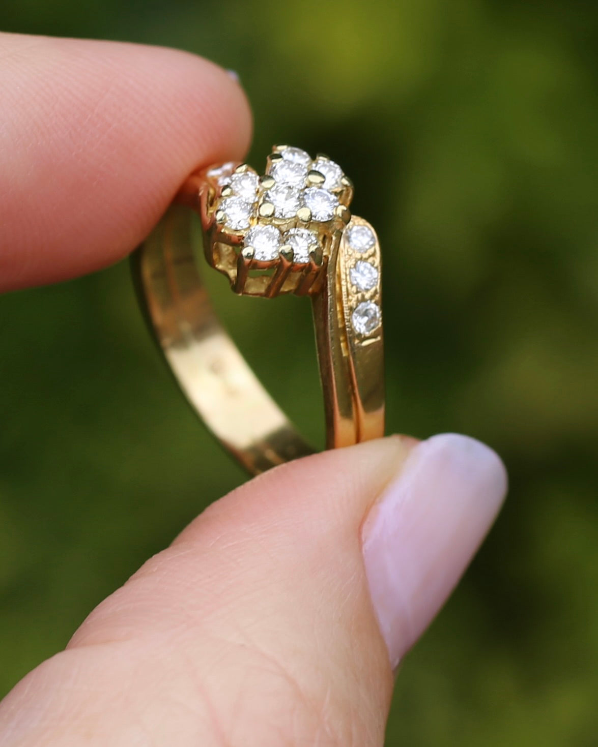 Circa 1970s Transitonal Brilliant Cut Diamond Ring, 18ct Yellow Gold Cluster Ring, size S or 9, 6.4g, with valuation